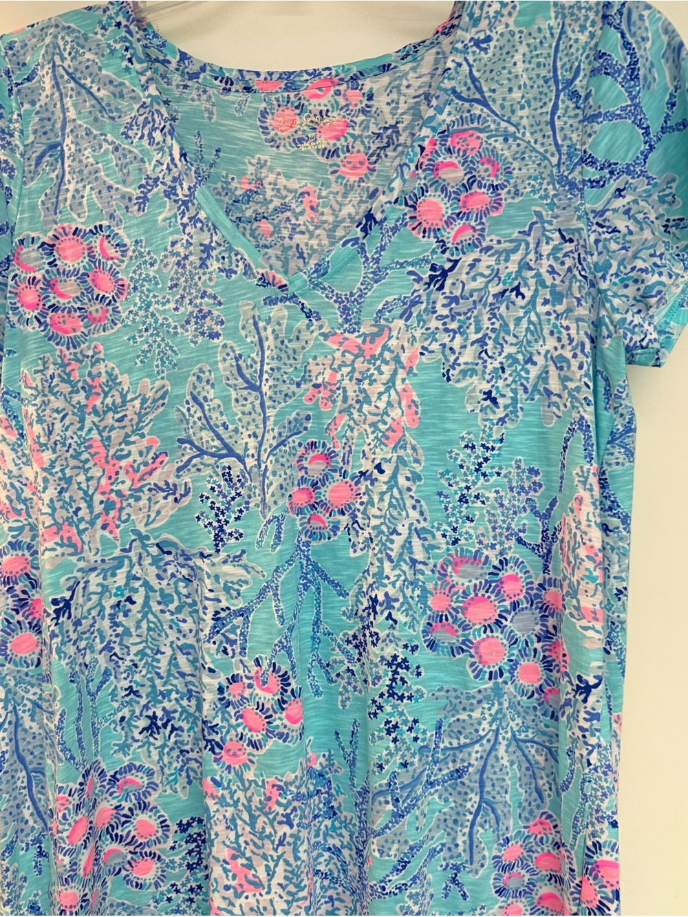 Lilly Pulitzer Turquoise Floral V-Neck Short Sleeve Tee